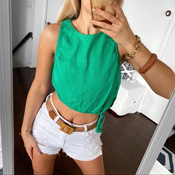 🌿 ZARA GREEN ASYMMETRICAL CROP TOP! - Picture 5 of 14